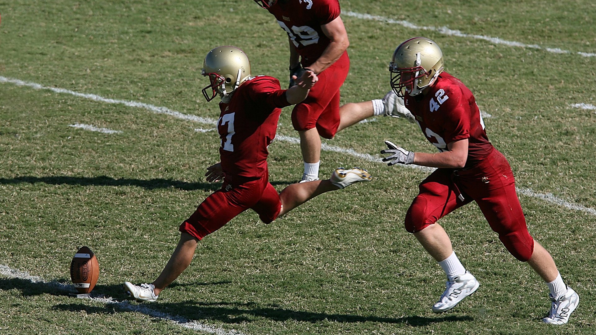 李娜宣布成立青少年网球基金，李娜网球教练团队